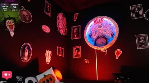 Snapshot of nikky_tomboy444 chatting on October 19, 7:05 pm Nikky online show from October 19, 7:05 pm