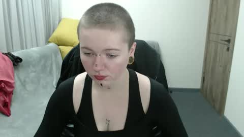 Snapshot of nikkysnow chatting on September 30, 8:09 am nikkysnow online show from September 30, 8:09 am