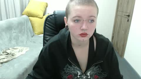 Snapshot of nikkysnow chatting on September 23, 8:45 am nikkysnow online show from September 23, 8:45 am