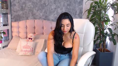 Niko Robin online show from February 8, 3:21 pm