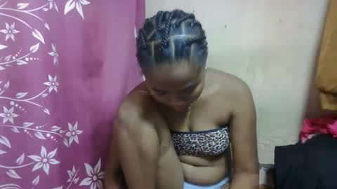 nilah online show from March 23, 7:14 am