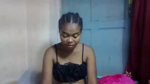 nilah online show from April 23, 8:33 am