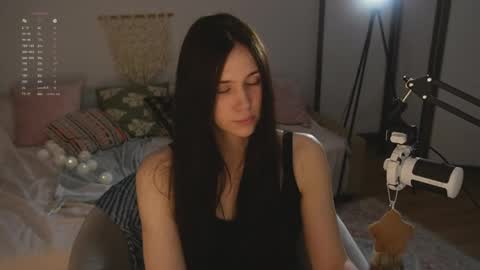 Jennet online show from April 16, 9:39 pm