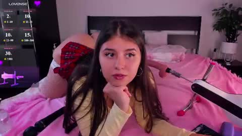 Nina online show from July 10, 5:35 pm
