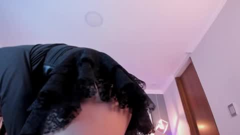 nina_ford_ online show from April 23, 3:25 am