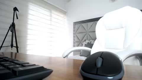  Nina  online show from February 7, 9:04 pm