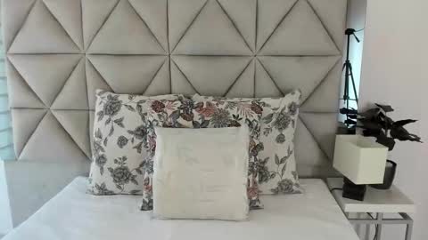  Nina  online show from October 6, 8:13 pm