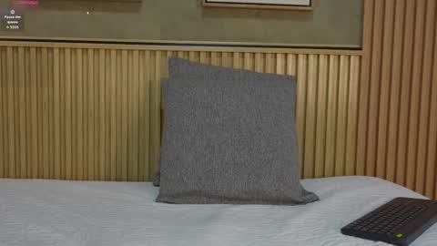 NINA online show from December 15, 12:43 pm