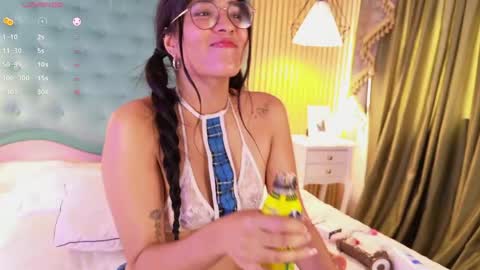 Nina  online show from June 2, 1:56 pm