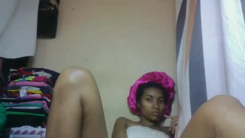 ninaeaa online show from April 26, 1:53 pm