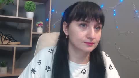 ninaflawlees online show from November 21, 1:02 pm