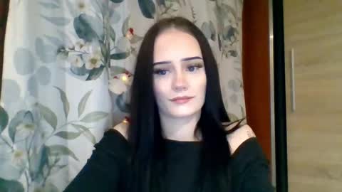 Nina online show from December 18, 9:41 pm