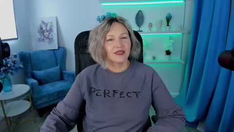 ninastarle online show from September 27, 6:42 am