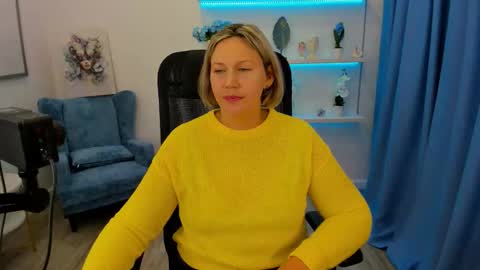 ninastarle online show from October 4, 11:49 am