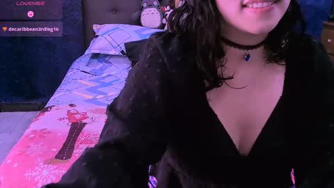 Snapshot of ninayellow chatting on October 4, 4:22 pm Nina online show from October 4, 4:22 pm