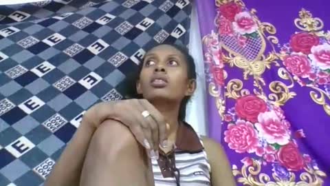 ninie246746 online show from April 23, 10:01 am