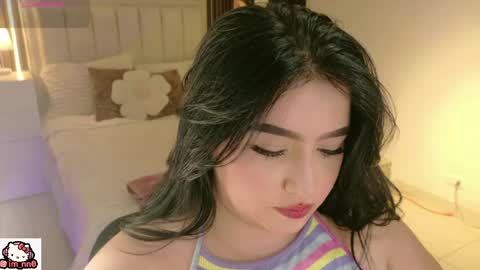 Nina online show from April 24, 2:20 pm