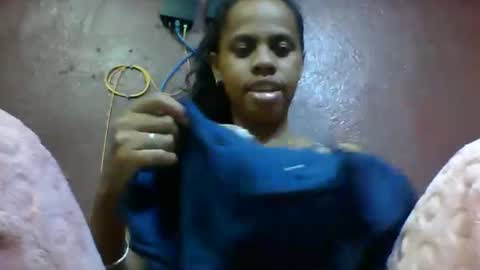 Snapshot of nirinahfy chatting on October 7, 11:03 am nirinahfy online show from October 7, 11:03 am