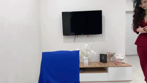 Niu online show from February 8, 3:42 pm