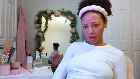 nnionline online show from October 22, 5:29 pm