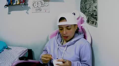 noah hehim    online show from March 11, 12:52 pm