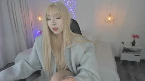 Noah  online show from December 14, 5:57 am