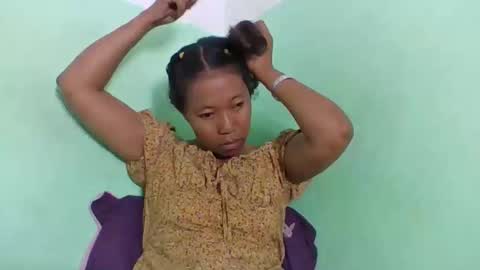 noellah online show from April 21, 5:03 am