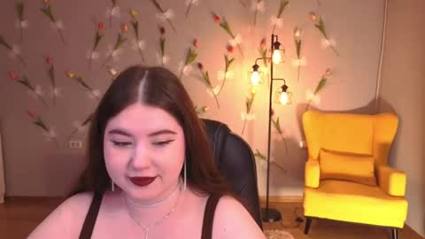 noirwhisper online show from April 24, 6:22 pm