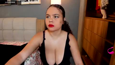 Soy Ash online show from June 19, 1:14 pm