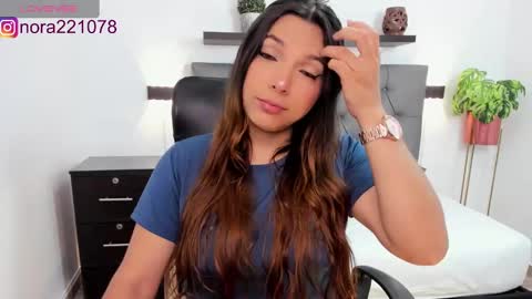 Nora online show from January 9, 12:30 pm