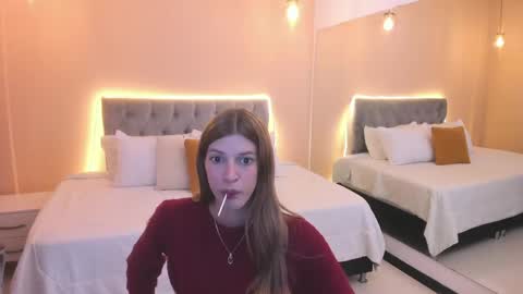 Nora online show from April 23, 8:55 pm