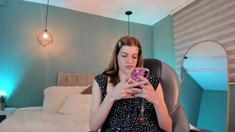 Snapshot of nora_vennucci chatting on October 18, 7:59 pm Nora online show from October 18, 7:59 pm