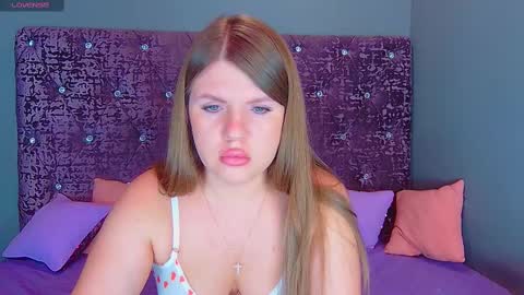 Nora online show from February 17, 1:36 am