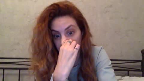 norablues online show from February 7, 8:42 pm