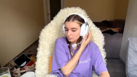 Elena online show from April 22, 7:38 am