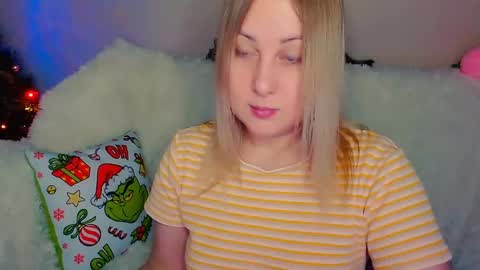 hi glad to chat online show from December 17, 11:38 pm