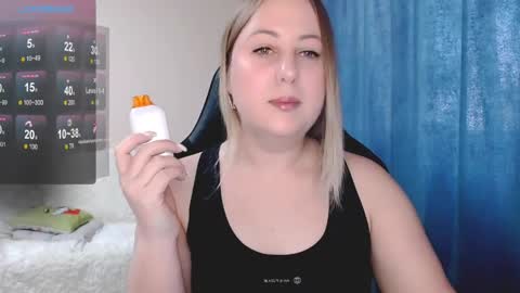 hi glad to chat online show from April 26, 7:06 am