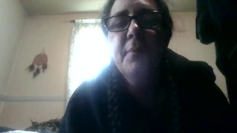 nothingbutthongs online show from November 25, 1:57 pm