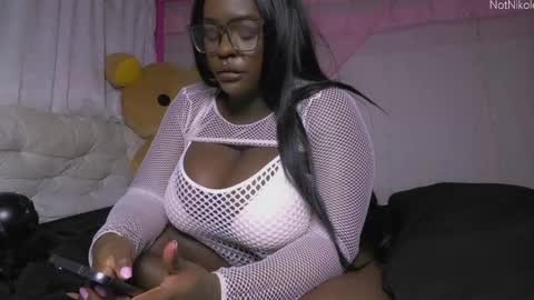 Nikole online show from March 11, 6:54 pm