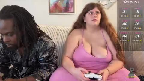 NotUrBabyMoms online show from December 21, 1:32 pm