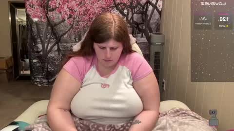 NotUrBabyMoms online show from February 20, 3:08 pm