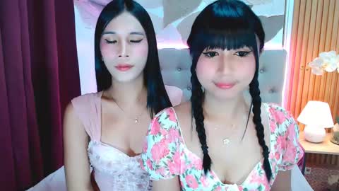 novalustre69 online show from April 25, 7:00 pm