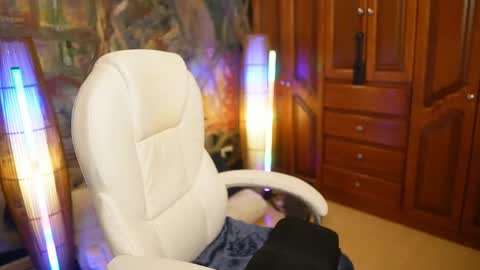 Claudia online show from November 14, 1:38 am