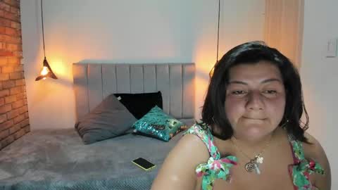 NURY FOX online show from April 14, 7:58 pm