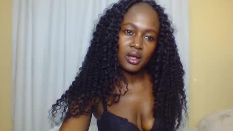 nutgal online show from October 20, 6:00 pm