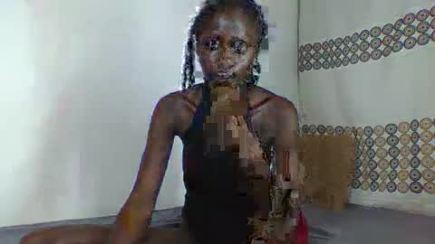 nylamoon1 online show from May 30, 11:11 pm