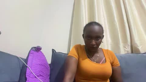 nyrarose online show from January 6, 1:20 am