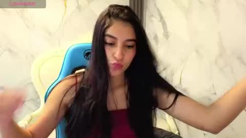 Nia  online show from July 14, 12:43 pm