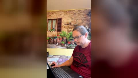 VegasGirl online show from April 27, 12:19 am