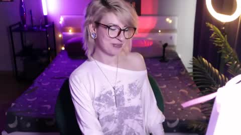 Moonlight online show from April 25, 9:12 am